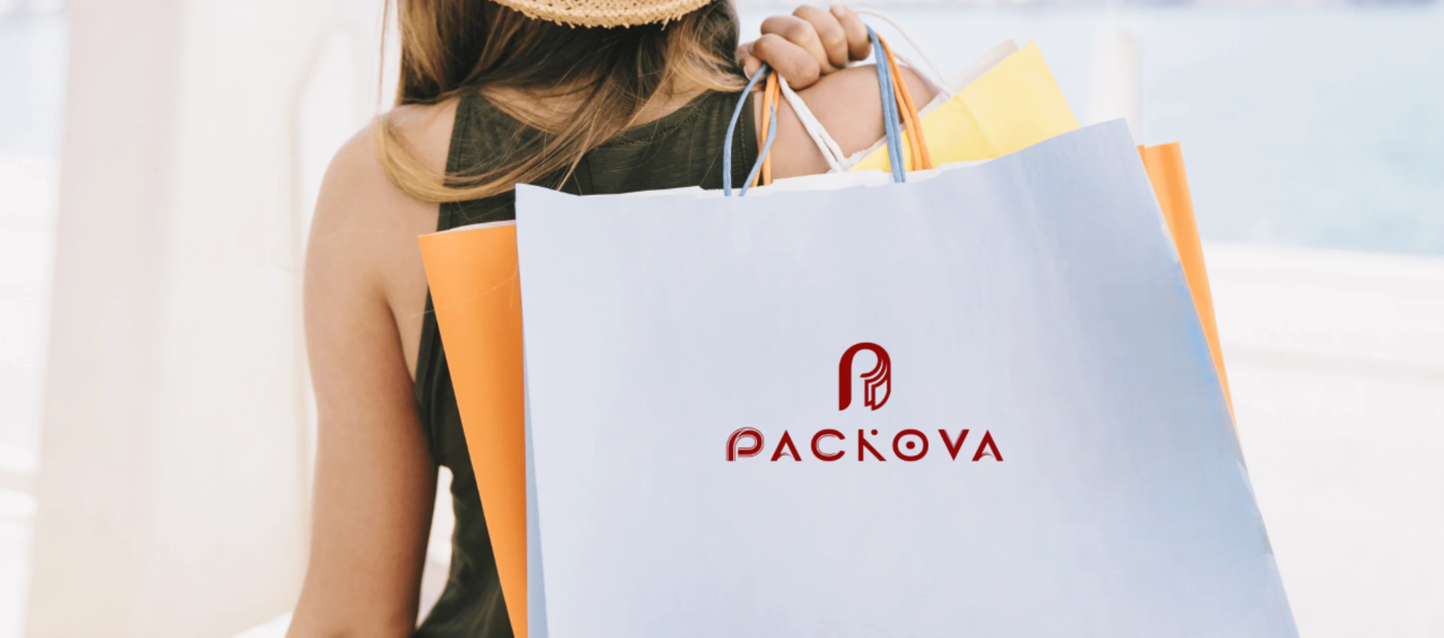 persone-with-package-bag